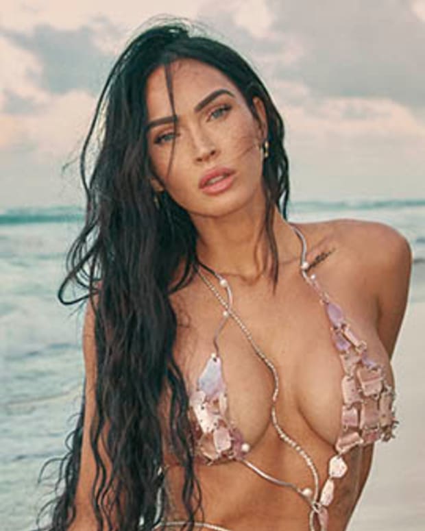 MeganFox_SI_Feb2023_S9_02099_GI